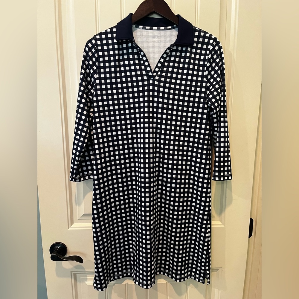 Draper James Dress Ladies Size Medium Navy Blue White Preppy EUC Summer Vacay